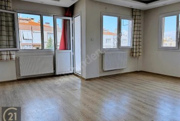 UĞUR MUMCU MAHALLESİ DEVLET HASTANESİ YAKINI KİRALIK DAİRE