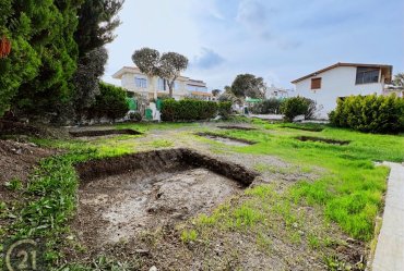 ÇEŞME YALI'DA DENİZE YALNIZCA 90 mt. MESAFEDE İMARLI ARSA